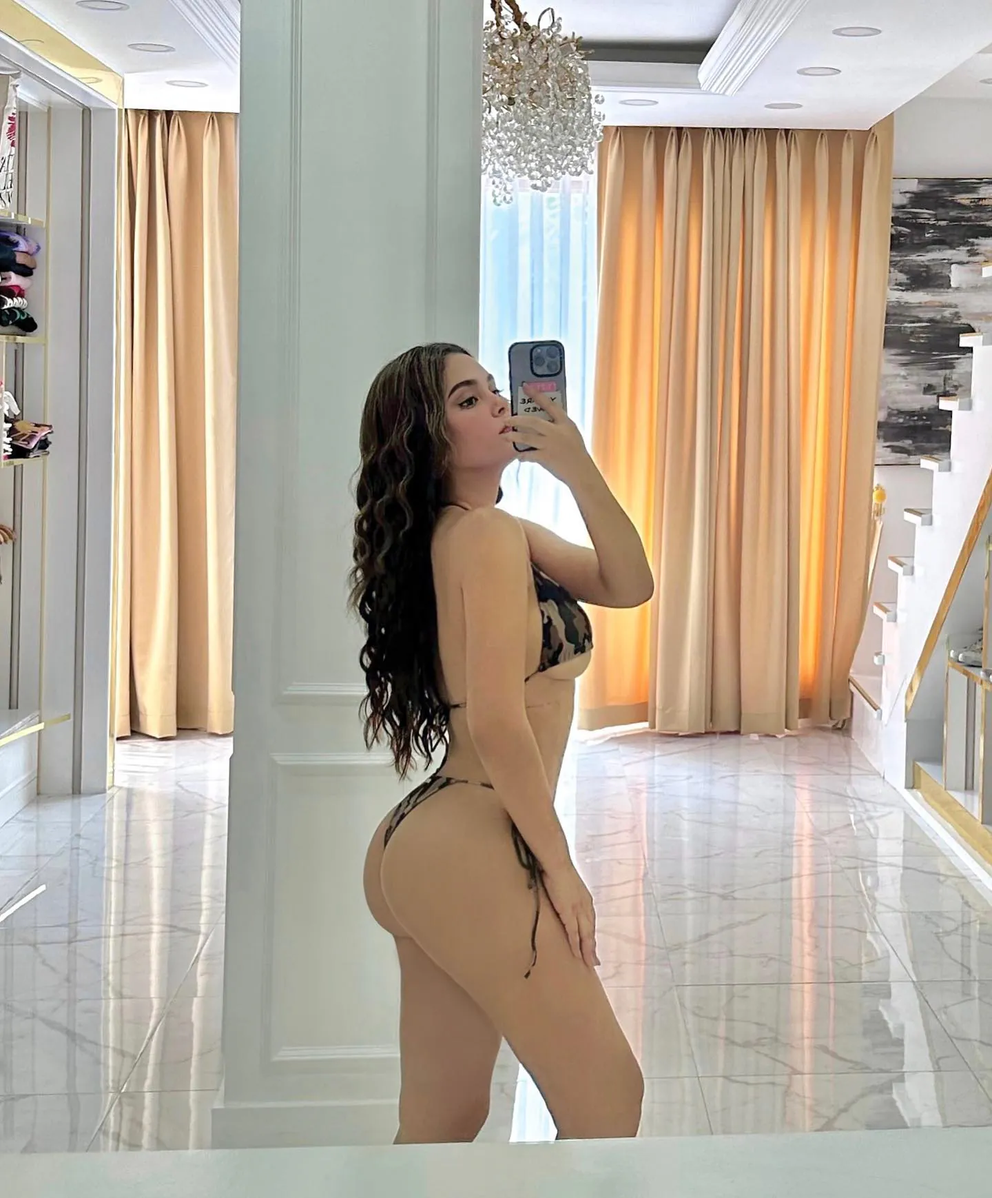 Ivana Alawi